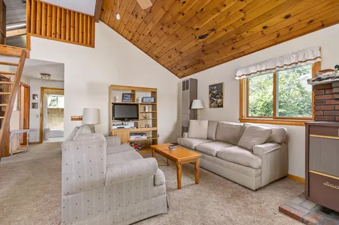 305 Camelot Shore Drive Farmington NH 03835