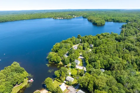 305 Camelot Shore Drive Farmington NH 03835