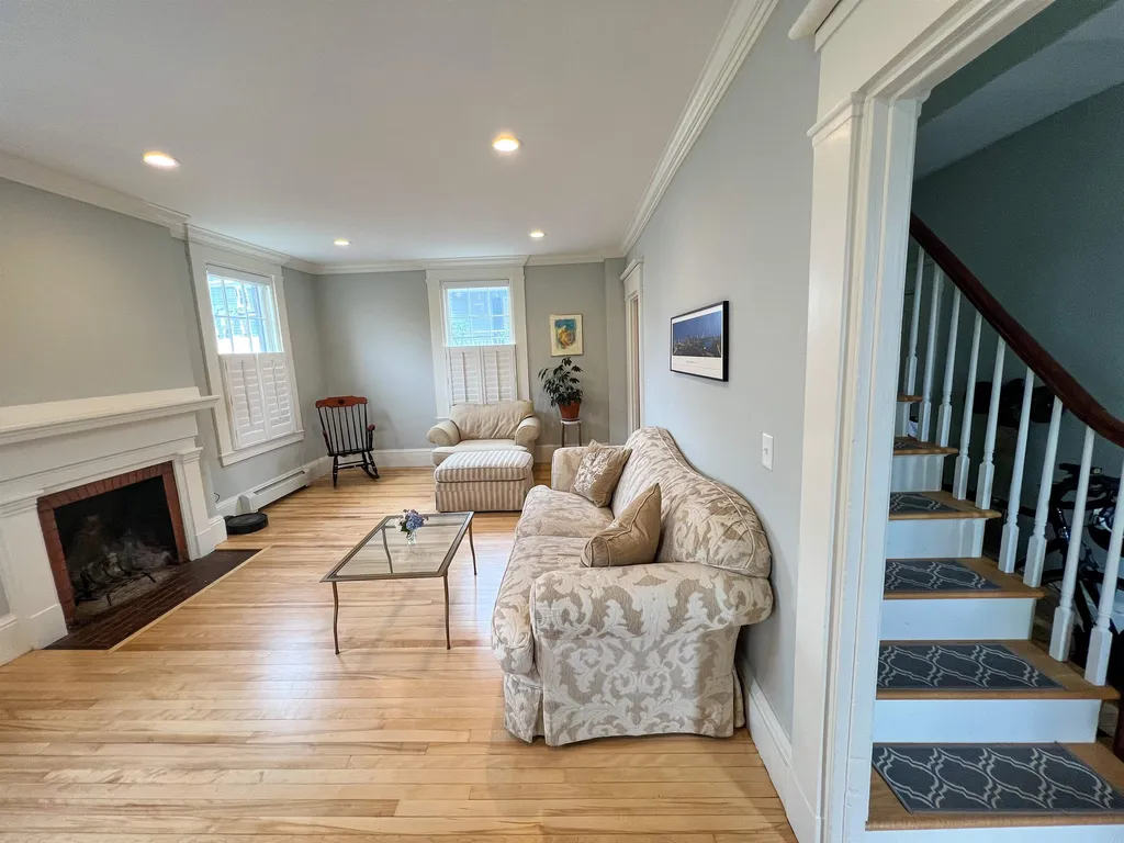 64 School Street Concord NH 03301