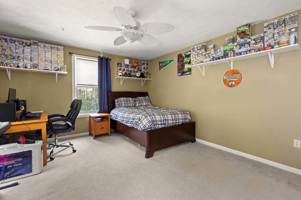 6 Copeland Drive Hudson NH 03051