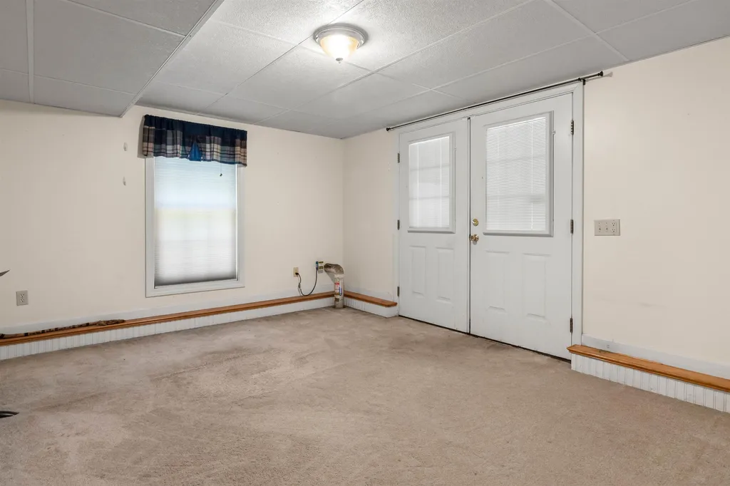 6 Copeland Drive Hudson NH 03051
