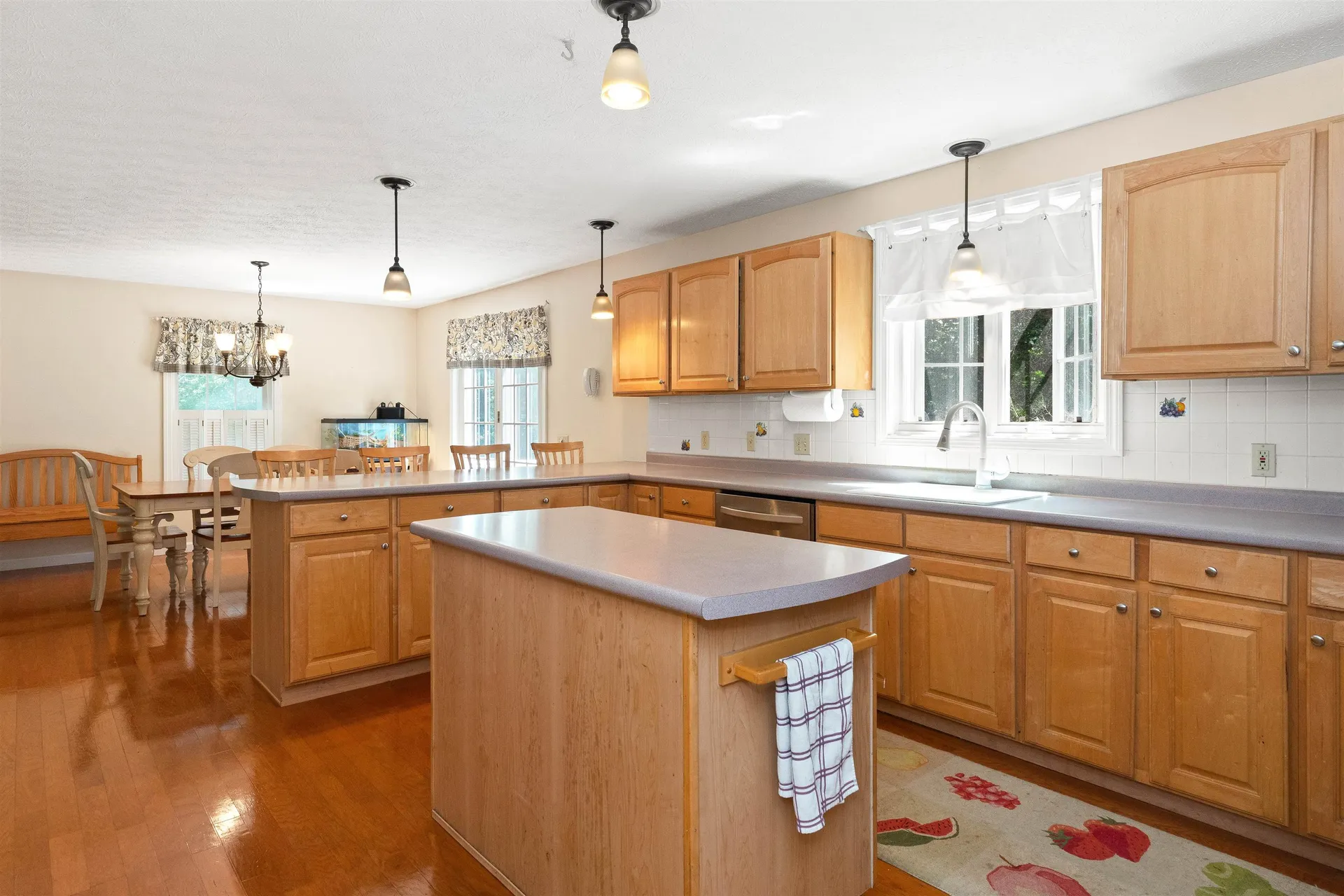 6 Copeland Drive Hudson NH 03051