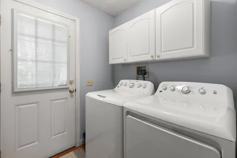 6 Copeland Drive Hudson NH 03051