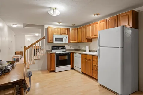 6 Copeland Drive Hudson NH 03051