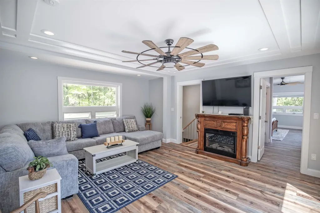 228 Russell Drive Weare NH 03281