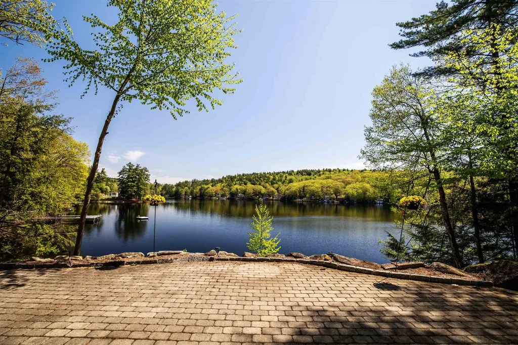 228 Russell Drive Weare NH 03281