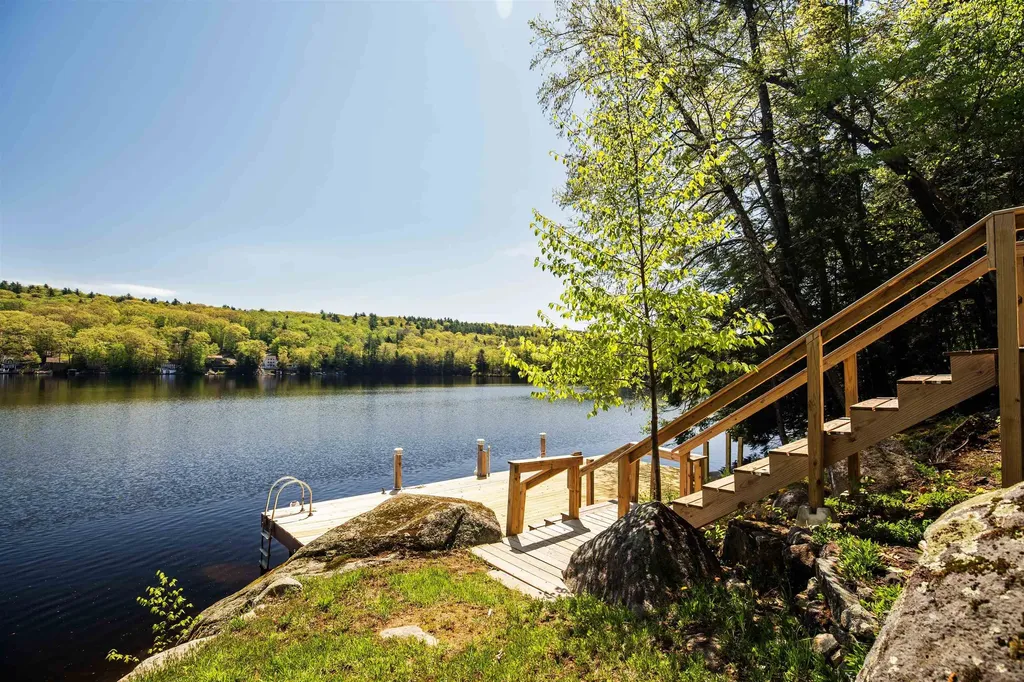 228 Russell Drive Weare NH 03281