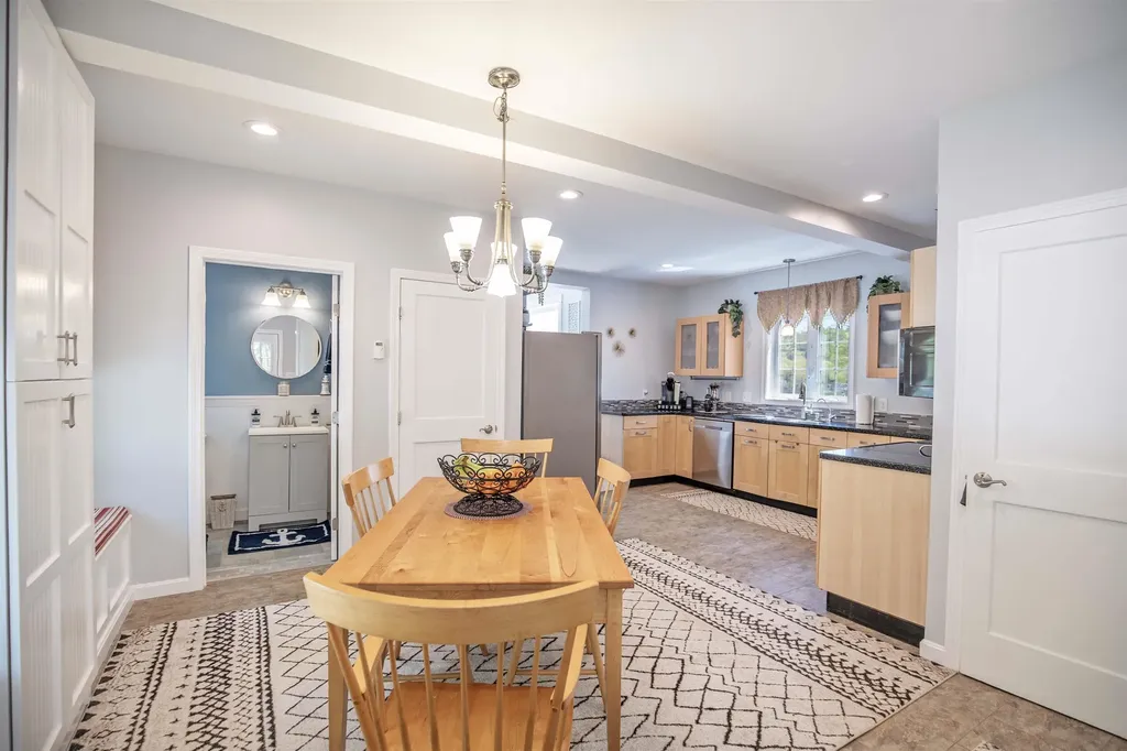 228 Russell Drive Weare NH 03281