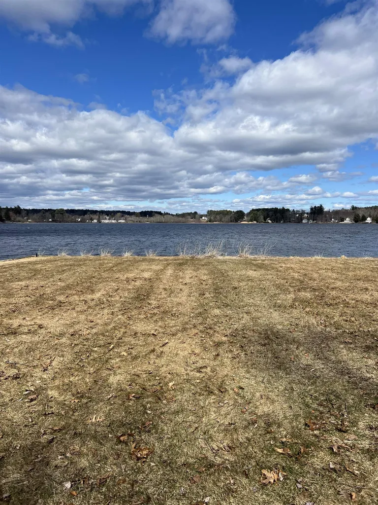 51 Baker Avenue Northwood NH 03261