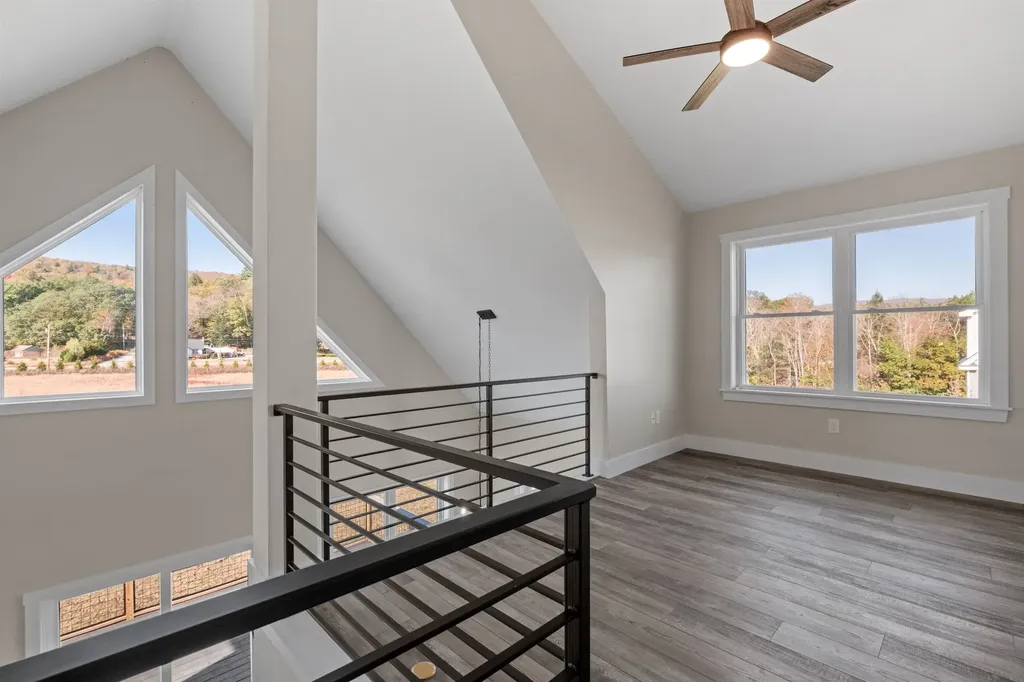 43 Melina's Way Thornton NH 03285