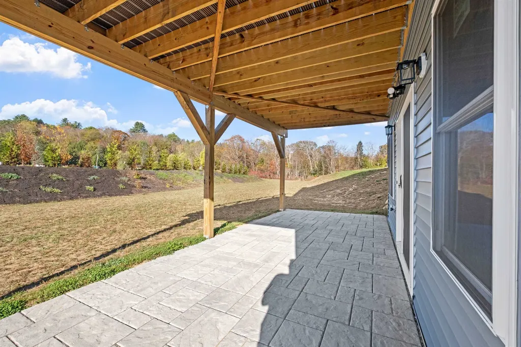 43 Melina's Way Thornton NH 03285