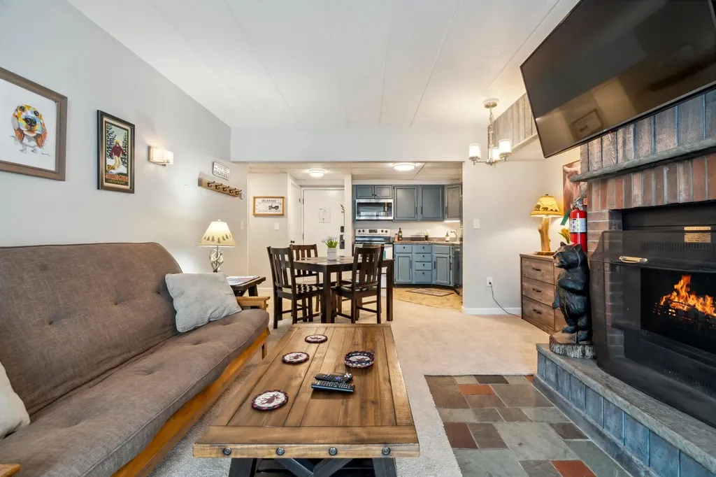 135 E Mountain Road Killington VT 05751