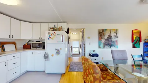 76 Court Street Middlebury VT 05753