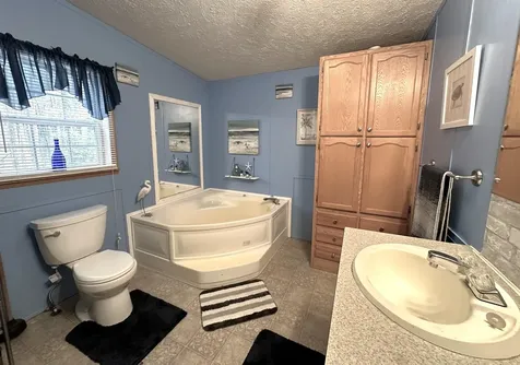 23 Taryn Lane Hinsdale NH 03451