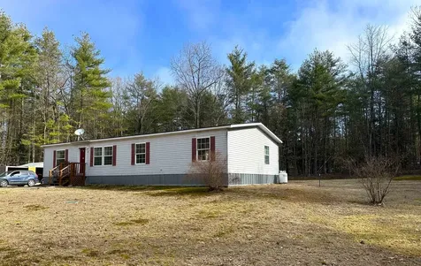 23 Taryn Lane Hinsdale NH 03451