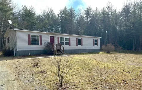 23 Taryn Lane Hinsdale NH 03451