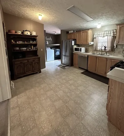 23 Taryn Lane Hinsdale NH 03451