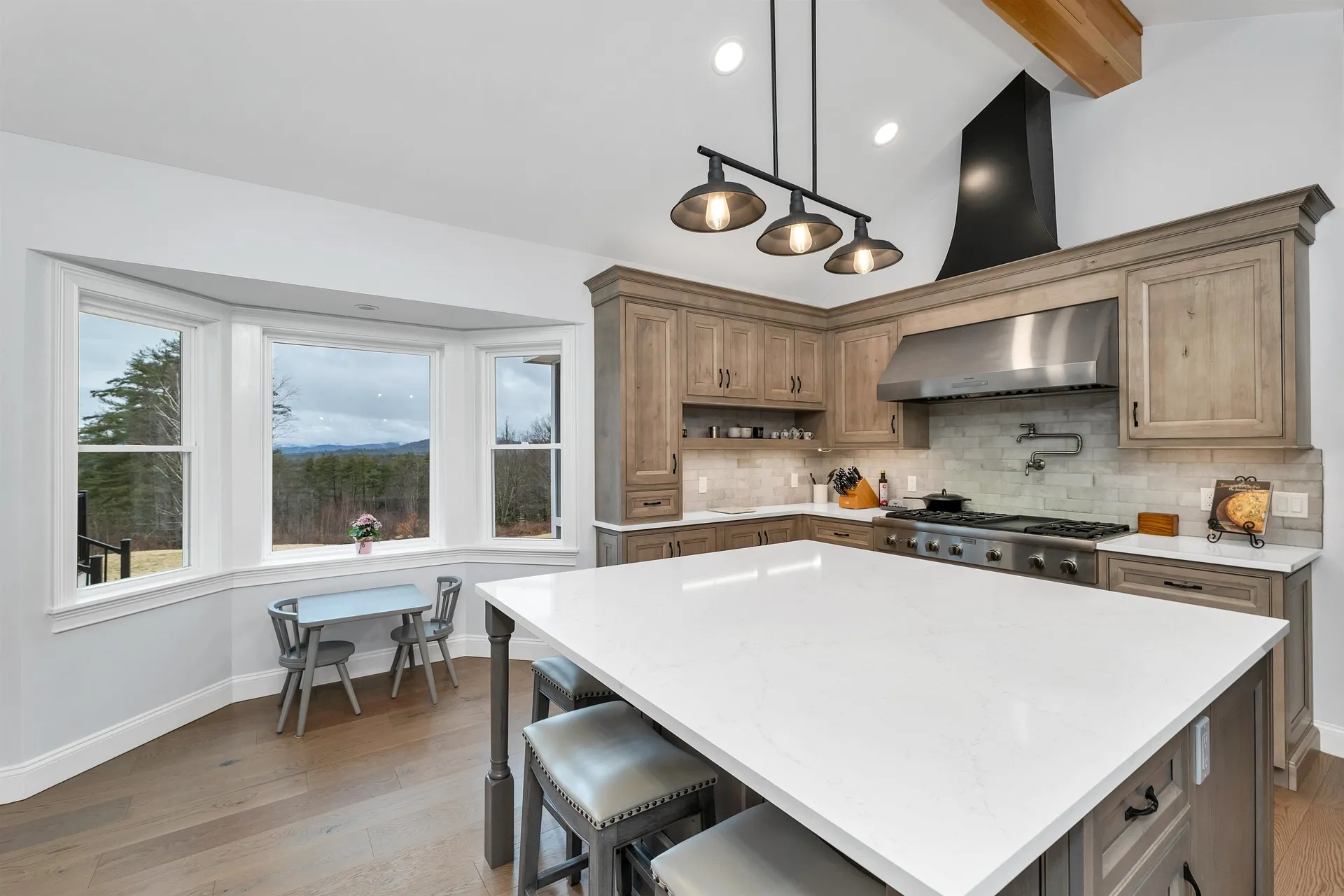 27 Pease Road Meredith NH 03253