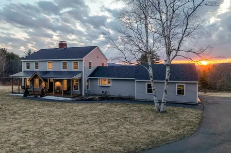27 Pease Road Meredith NH 03253