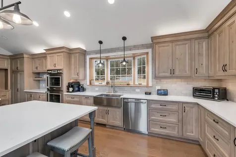 27 Pease Road Meredith NH 03253