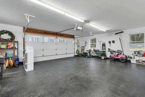 27 Pease Road Meredith NH 03253
