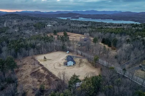 27 Pease Road Meredith NH 03253