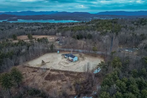 27 Pease Road Meredith NH 03253