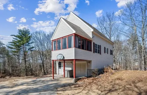 15 Indian Ledge Drive Barnstead NH 03225