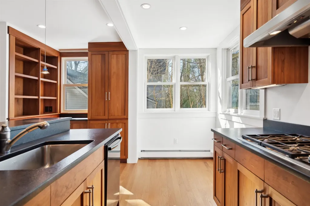 7 Prospect Street Hanover NH 03755