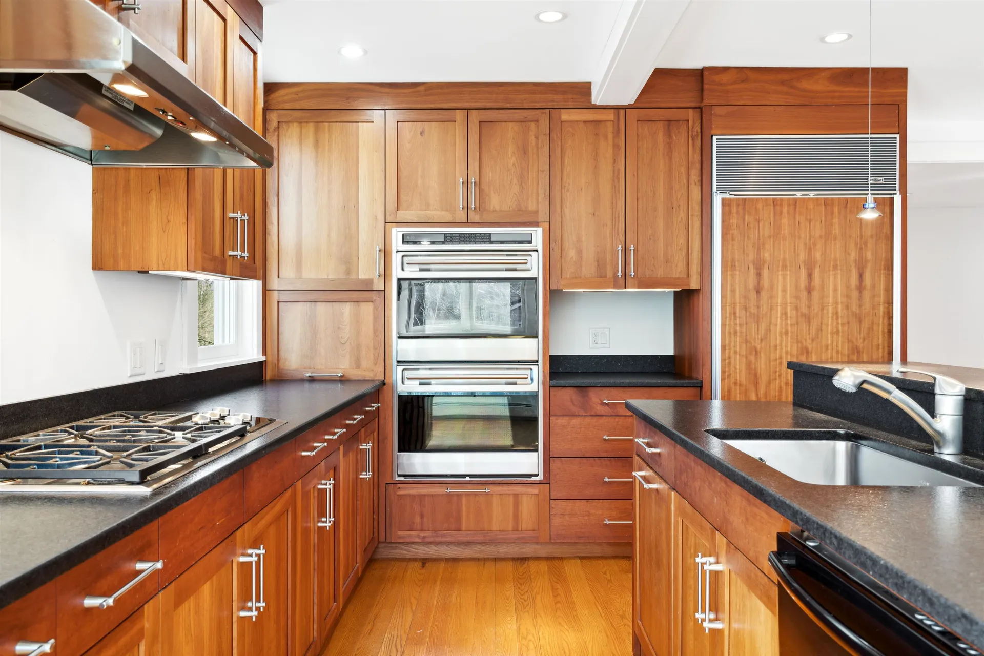 7 Prospect Street Hanover NH 03755