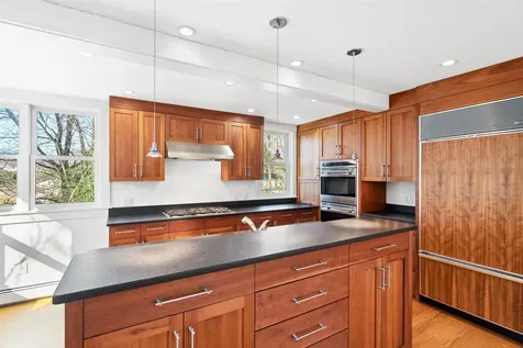 7 Prospect Street Hanover NH 03755