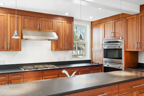 7 Prospect Street Hanover NH 03755