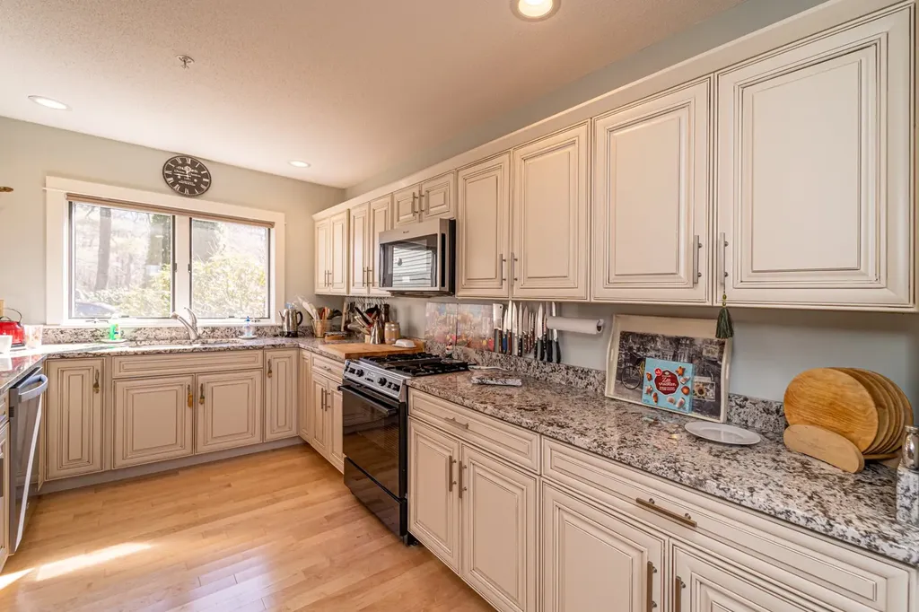 35 Clearwater Drive Dover NH 03820