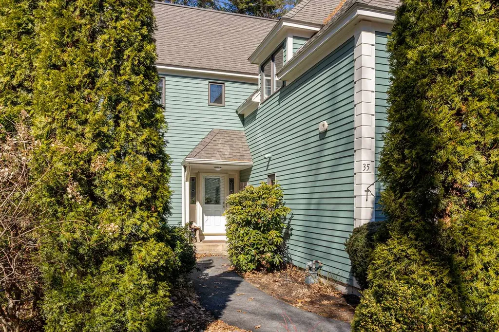 35 Clearwater Drive Dover NH 03820