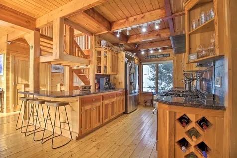 27 Mountain View Road Winhall VT 05340