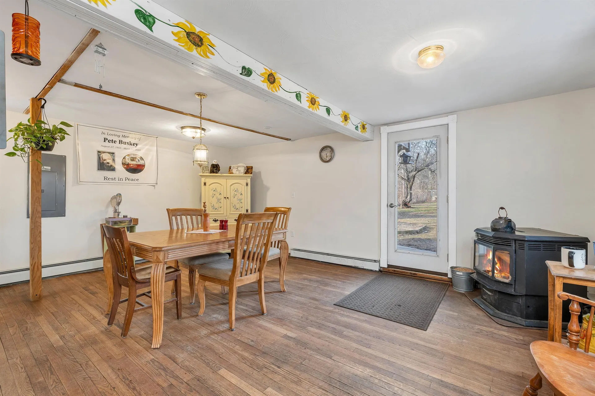 1168 Old Route 25 Rumney NH 03266