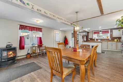 1168 Old Route 25 Rumney NH 03266