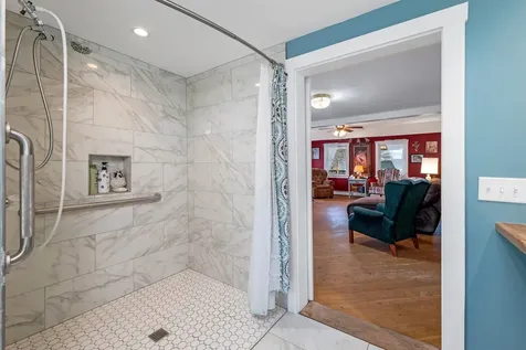 1168 Old Route 25 Rumney NH 03266