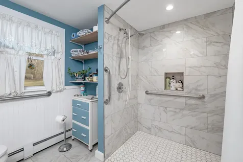 1168 Old Route 25 Rumney NH 03266