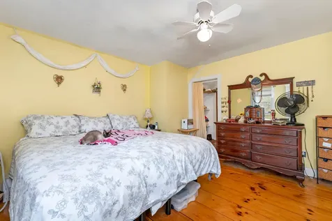 1168 Old Route 25 Rumney NH 03266