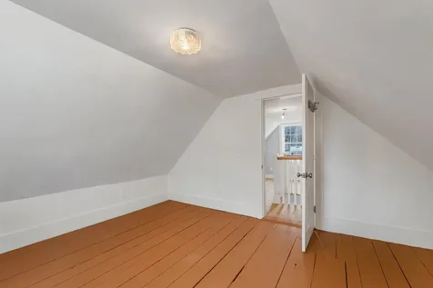 1168 Old Route 25 Rumney NH 03266