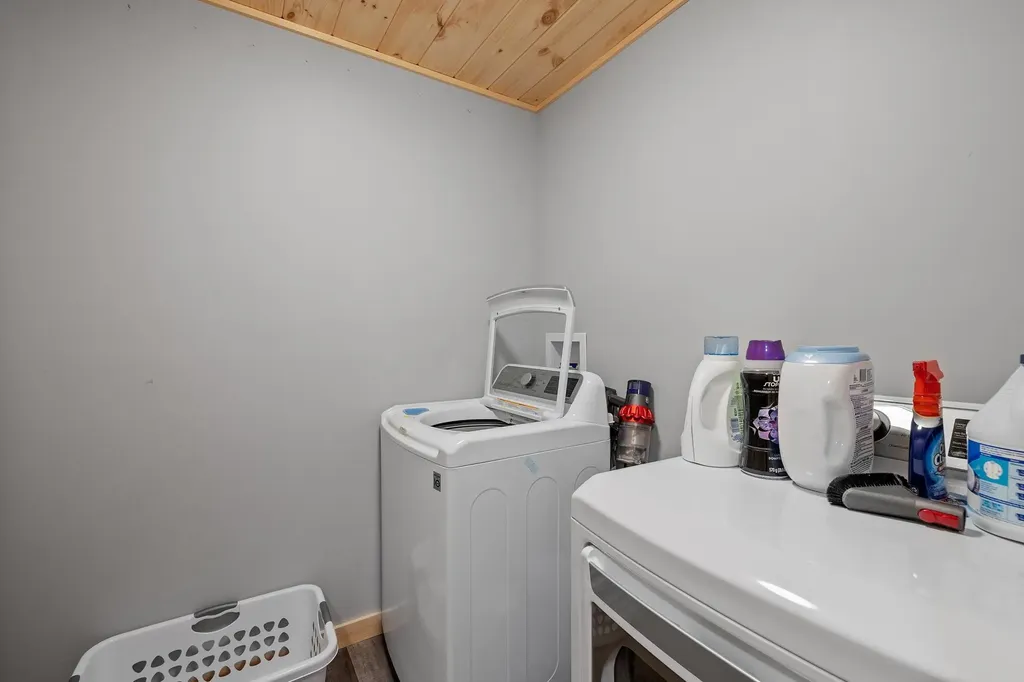 50 Melina's Way Thornton NH 03285