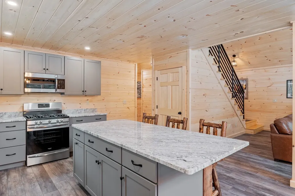 50 Melina's Way Thornton NH 03285