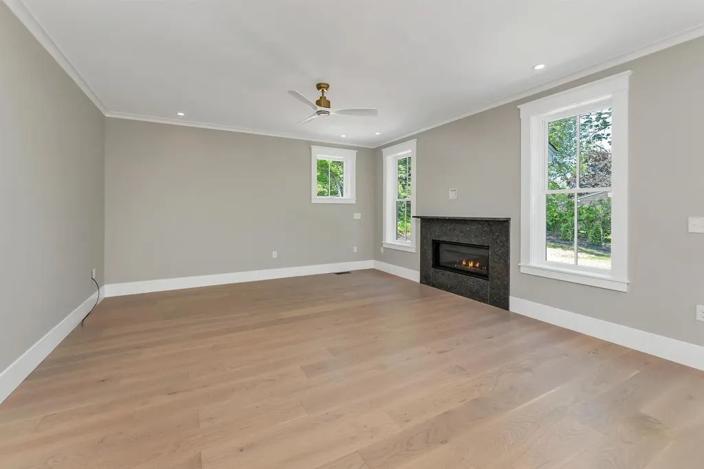139 Essex Avenue Portsmouth NH 03802