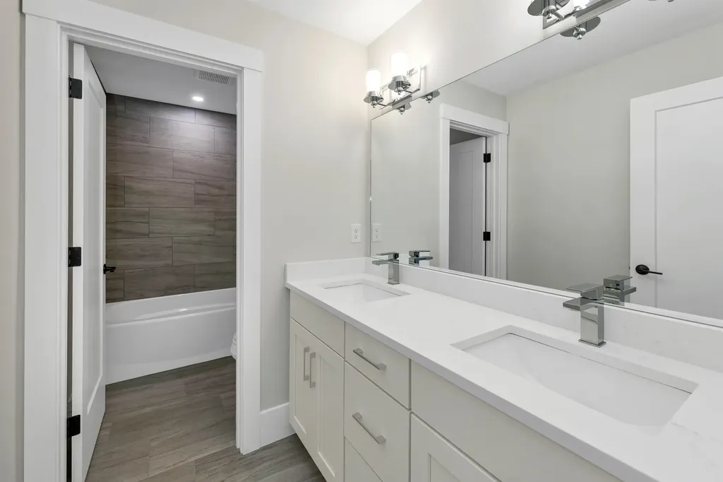 139 Essex Avenue Portsmouth NH 03802