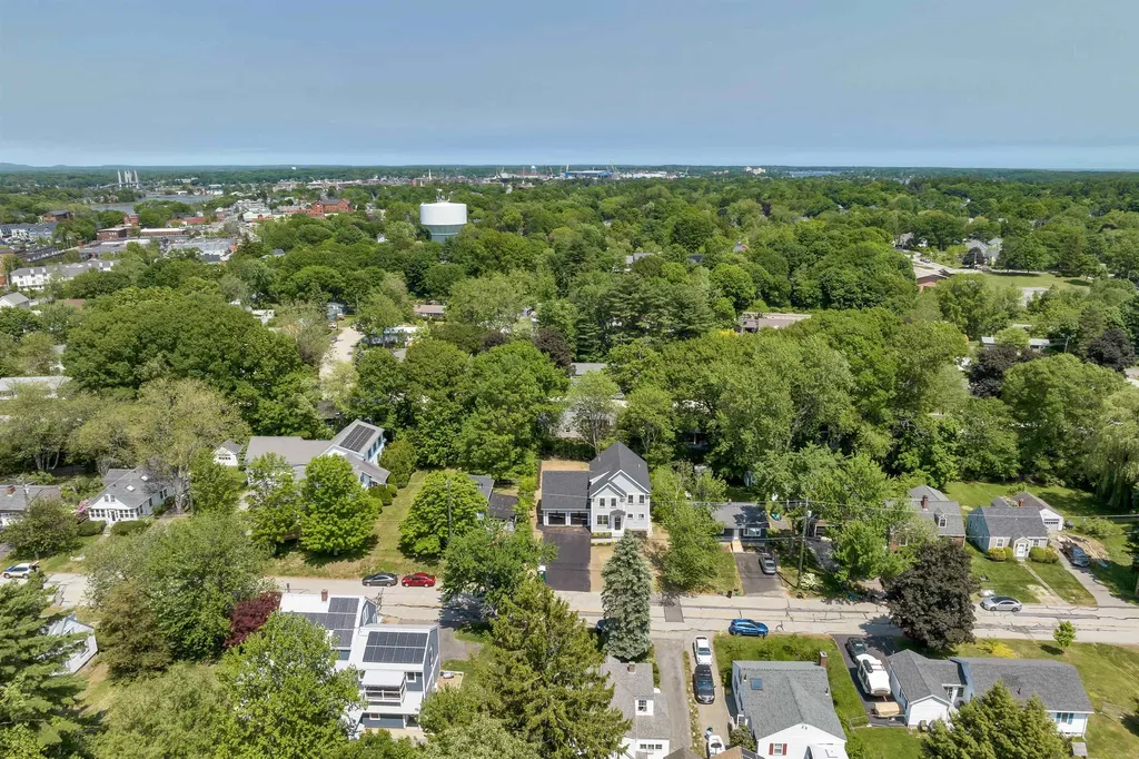139 Essex Avenue Portsmouth NH 03802