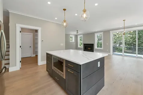 139 Essex Avenue Portsmouth NH 03802