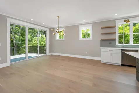 139 Essex Avenue Portsmouth NH 03802