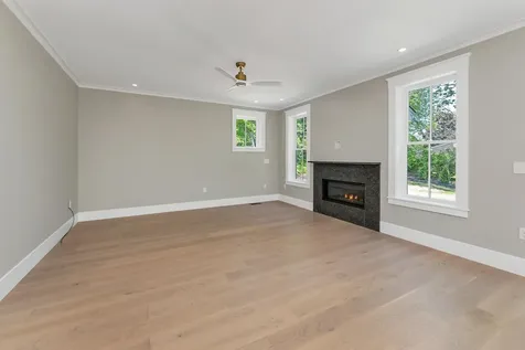 139 Essex Avenue Portsmouth NH 03802