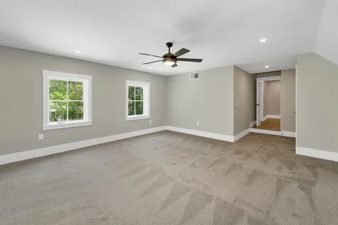 139 Essex Avenue Portsmouth NH 03802